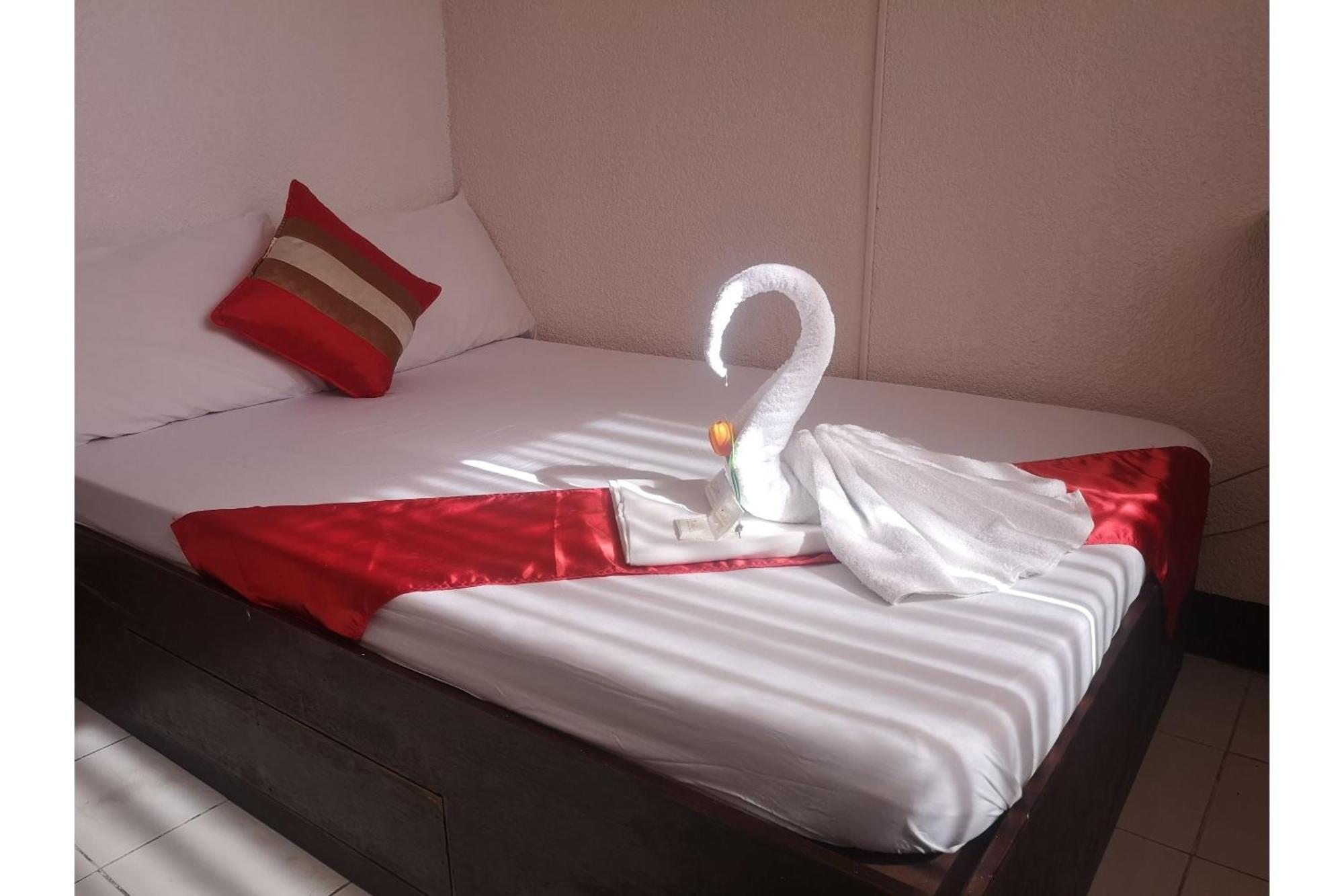 פורטו פרינססה Oyo 880 Flores De Musa Inn מראה חיצוני תמונה